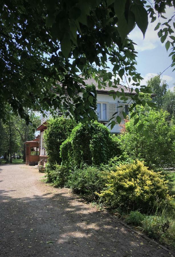 Honved Apartmanhaz Balatonlelle Eksteriør billede